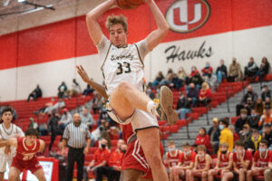 University High shows off matchup zone to hold down Bridgeport shooters